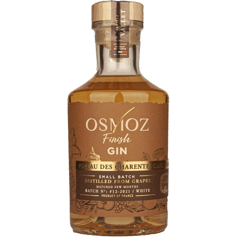 Gin Osmoz "finish" in cask of old white Pineau des Charentes